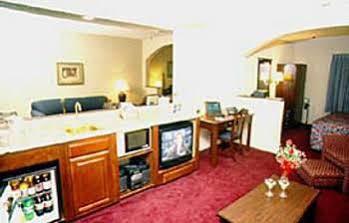 Hotel Super 8 By Wyndham High Point/greensboro 2*