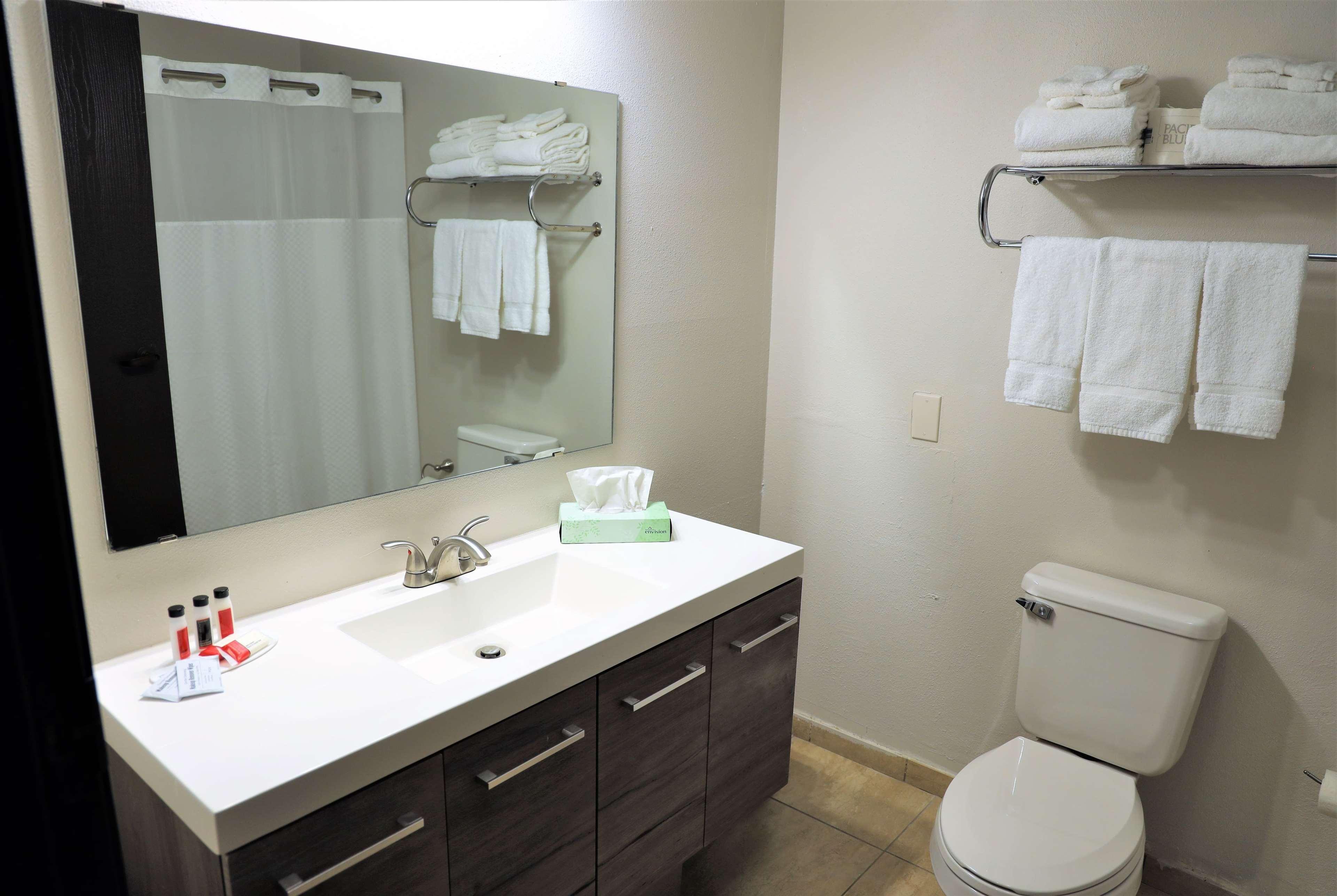 Hotel Super 8 By Wyndham High Point/greensboro