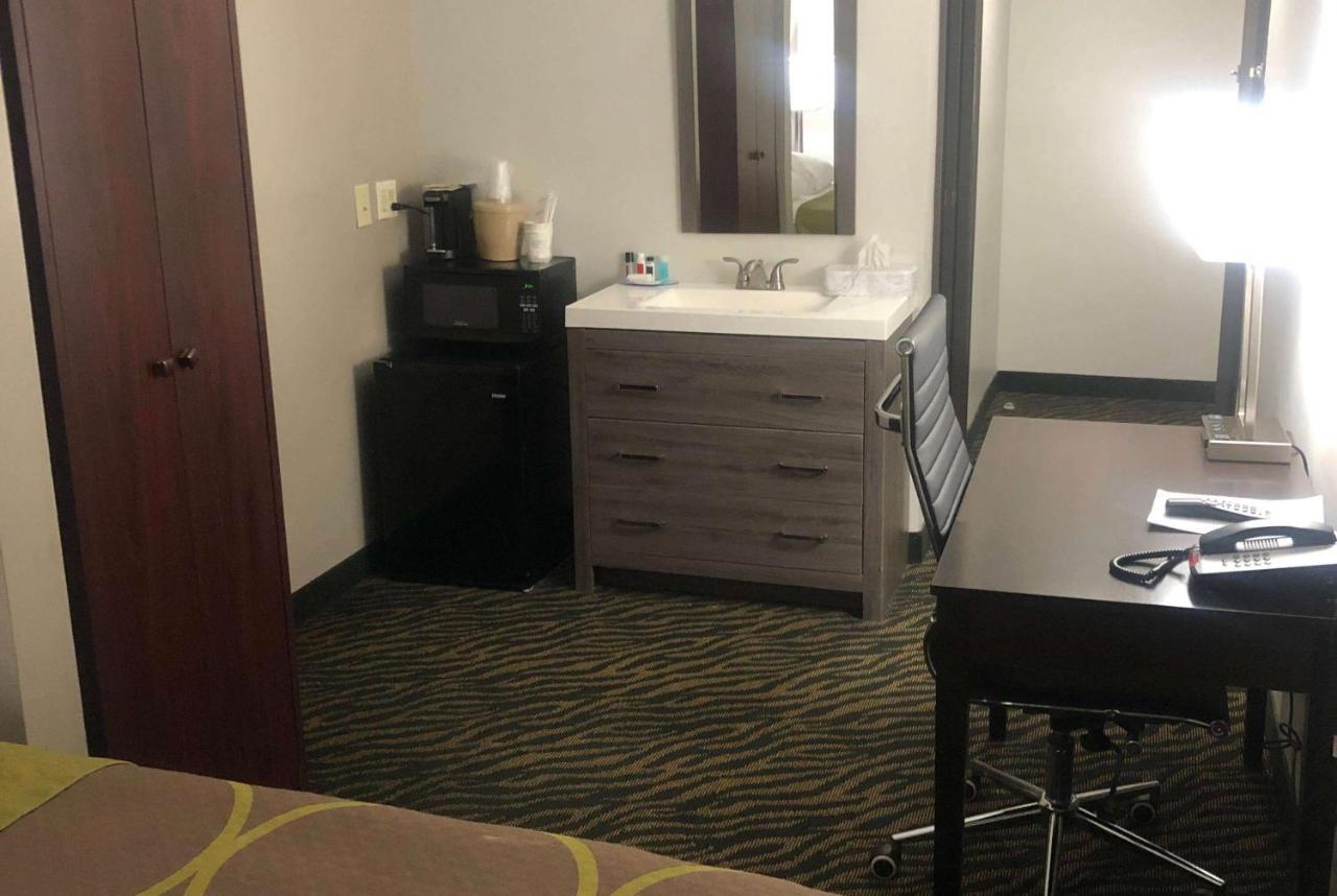 Super 8 By Wyndham High Point/greensboro