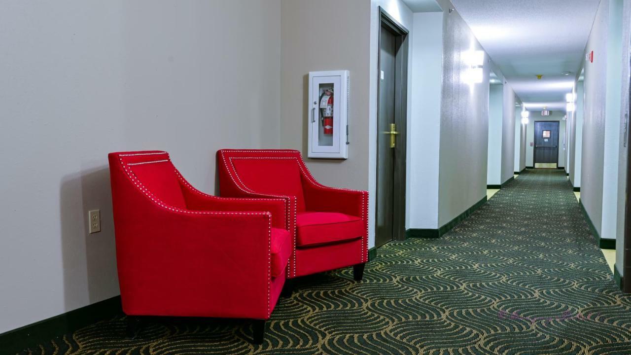 Super 8 By Wyndham High Point/greensboro 2*