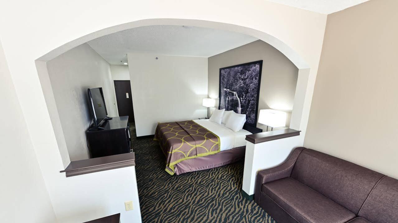 Super 8 By Wyndham High Point/greensboro Hotel 2*