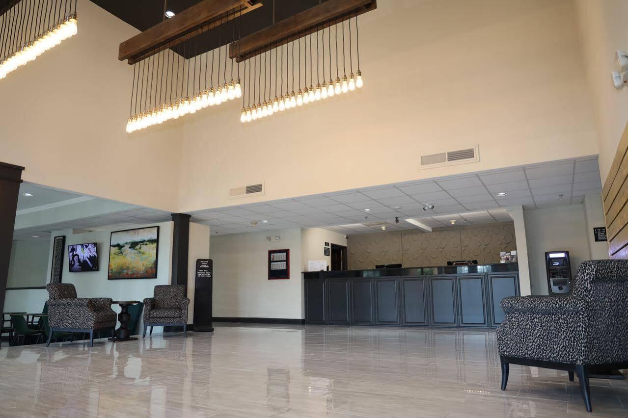 Hotel Super 8 By Wyndham High Point/greensboro Highpoint
