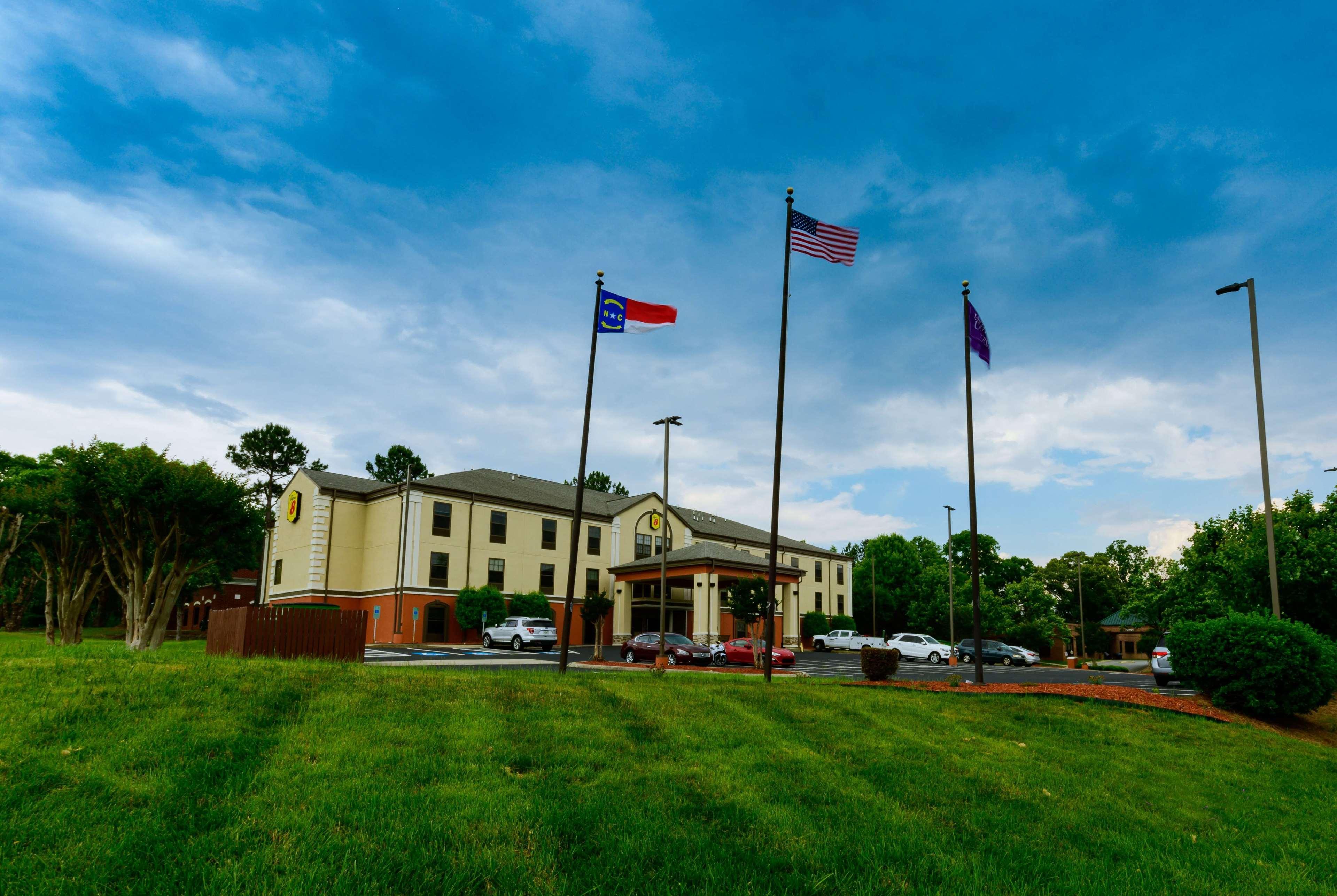 Hotel Super 8 By Wyndham High Point/greensboro 2*