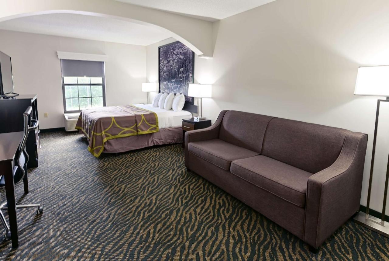Super 8 By Wyndham High Point/greensboro Highpoint